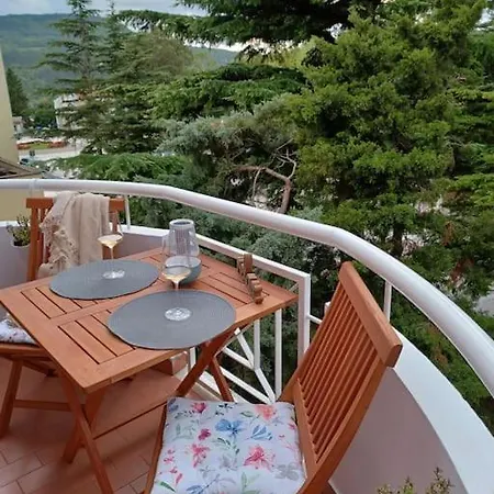 Apartment Stunning New In Centre Of Buzet